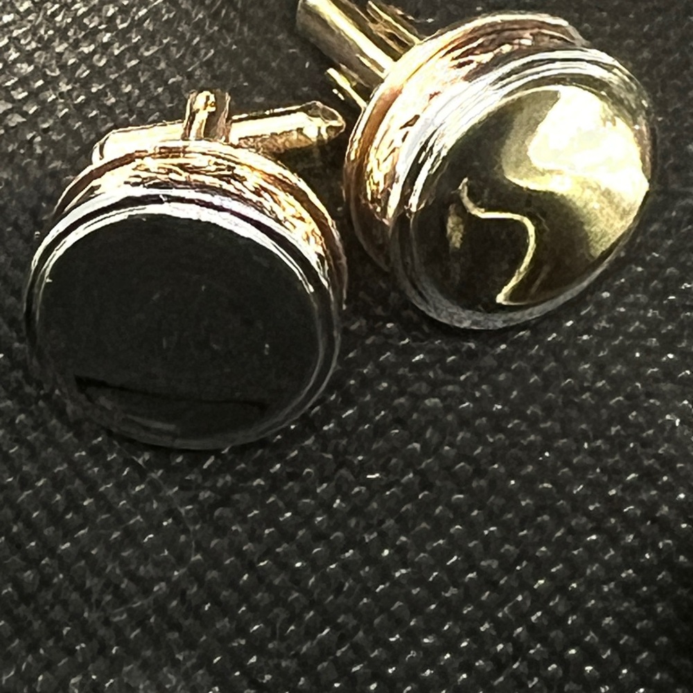 Cuff links - Picture 7 of 11